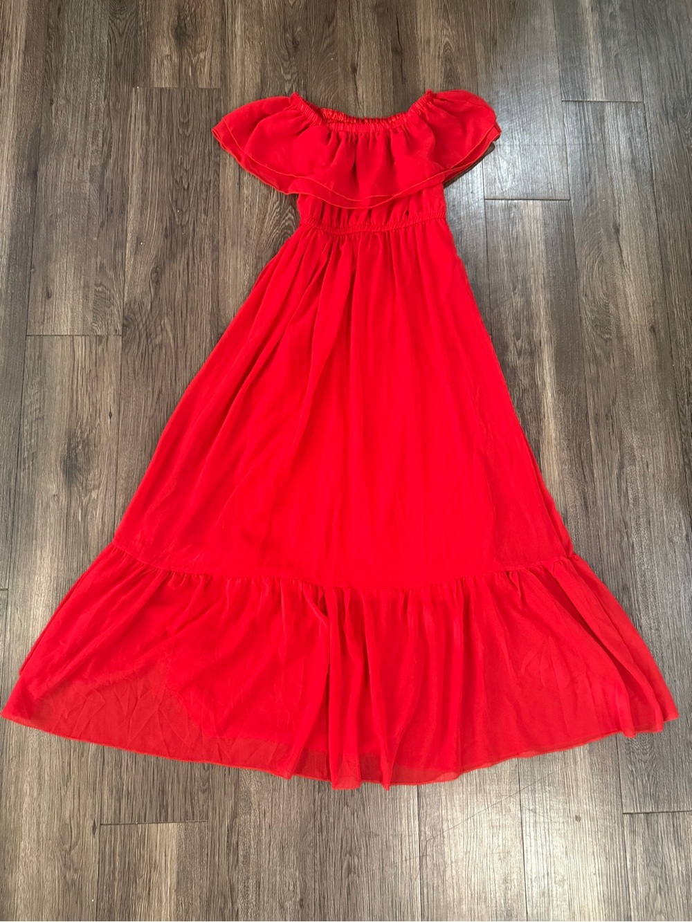 Yi Mei Off-Shoulder Maxi Dress